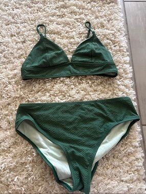 Cupshe Dark Green Textured Two-Piece Bikini